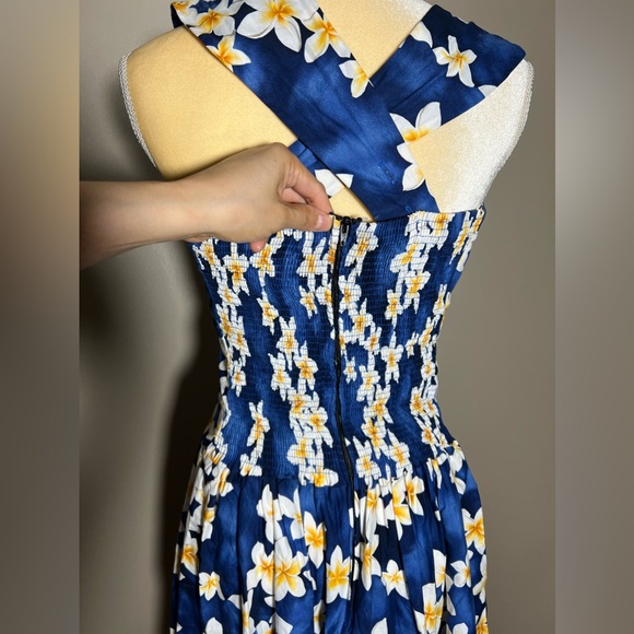 ❌SOLD❌Aloha Moi Hawaiian Dress Size XXL Floral Pattern Blue White Plumeria - Picture 3 of 12